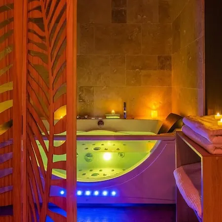 La Jungle Room ~ Balneo ~ Climatisation Narbonne Exterior photo