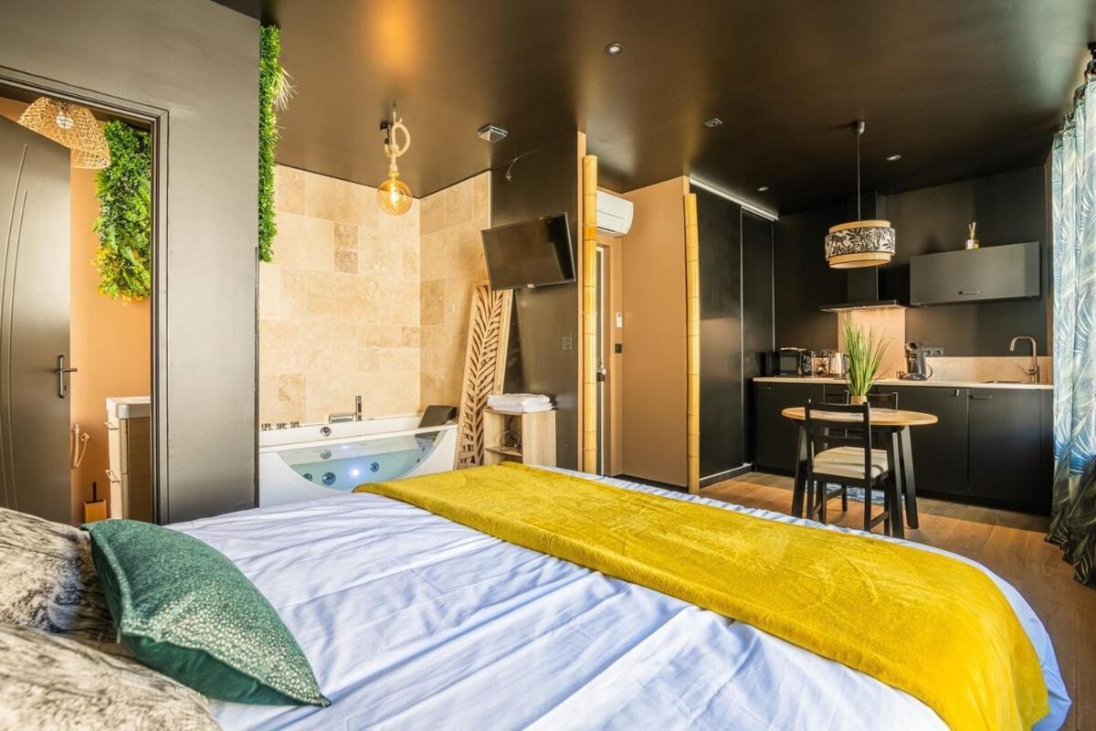 La Jungle ~ Balneo ~ Climatisation Apartment